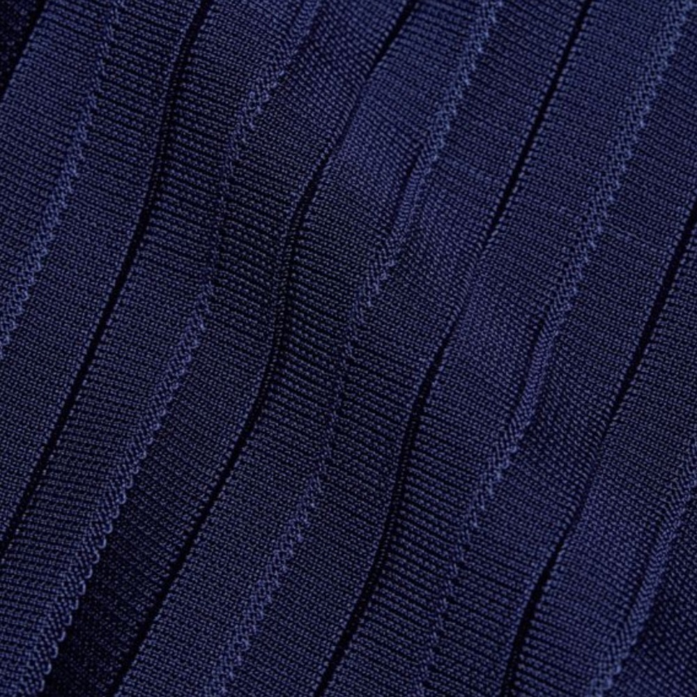 Retails $895 ST JOHN Accordion Pleat Pants - Picture 4 of 12